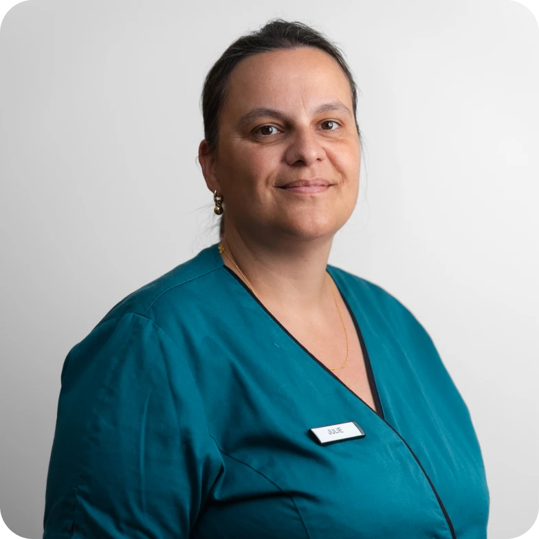 julie asisstante dentaire odf Accueil Cabinet d’orthodontie Drs. ROCCA & Associés